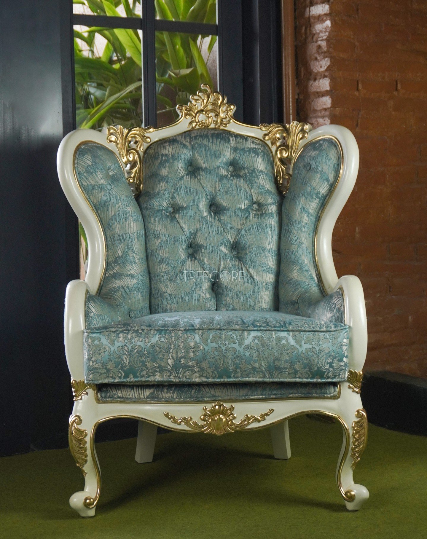 Royal Classic Wooden Sofa Chair