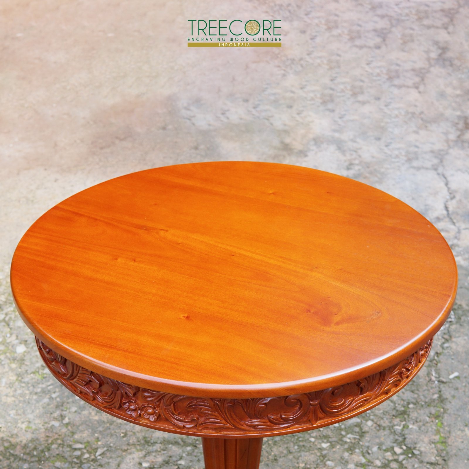 Classic Hand-Carved Round Table