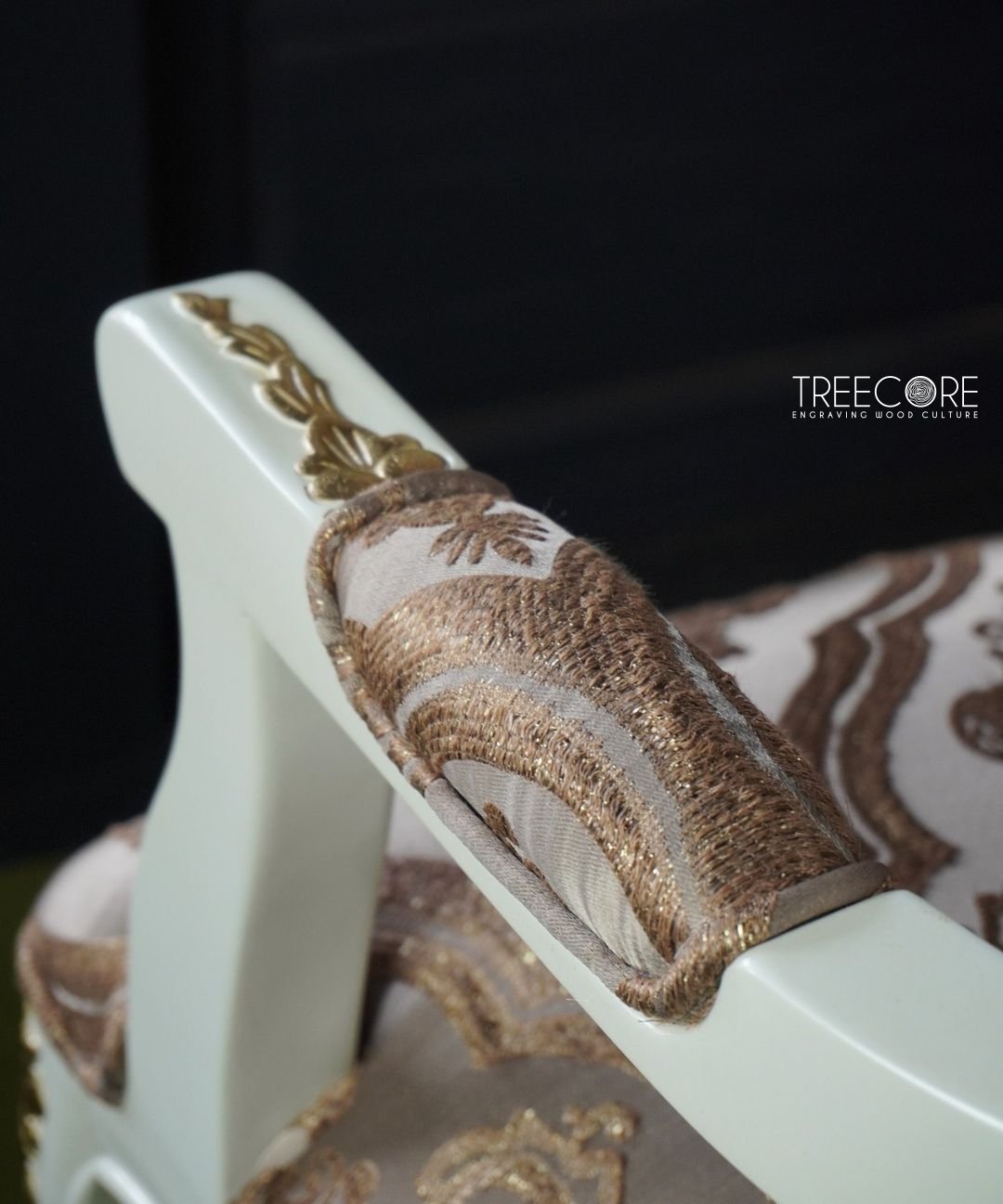Royal Classic Wooden Chair