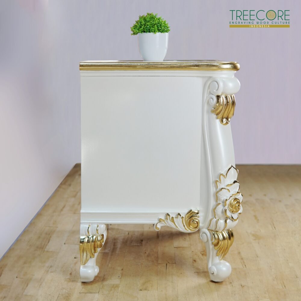 Royal Classic Nightstand – Elegant Design Meets Practical Luxury