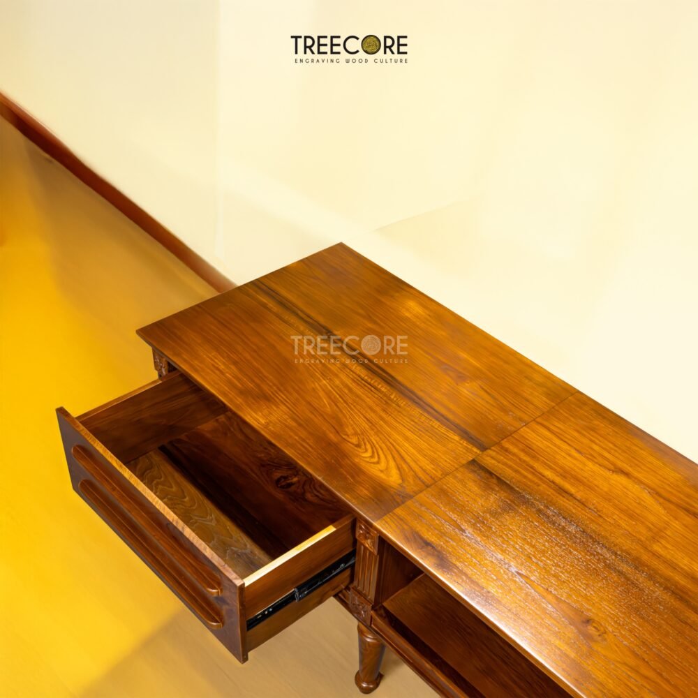 Elegant Wooden TV Cabinet with Storage Drawers and Decorative Turned Legs