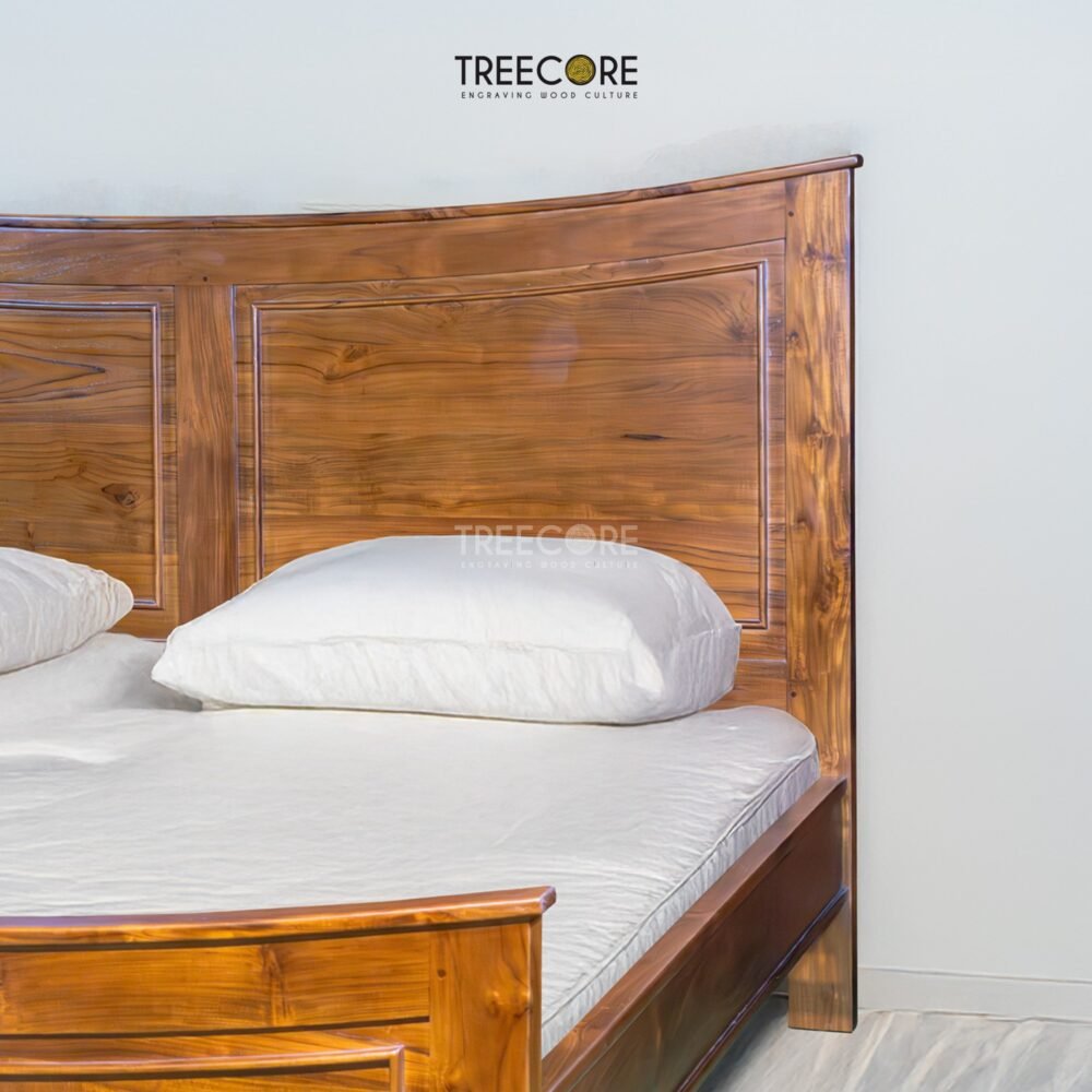 Curva Minimalist Wooden Bed with Elegant Headboard and Footboard