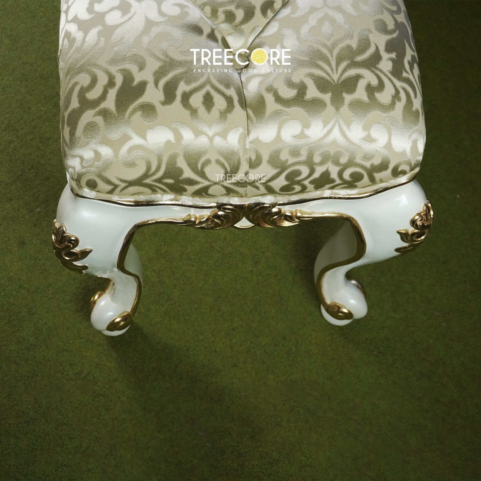 Royal Classic Bedroom Bench