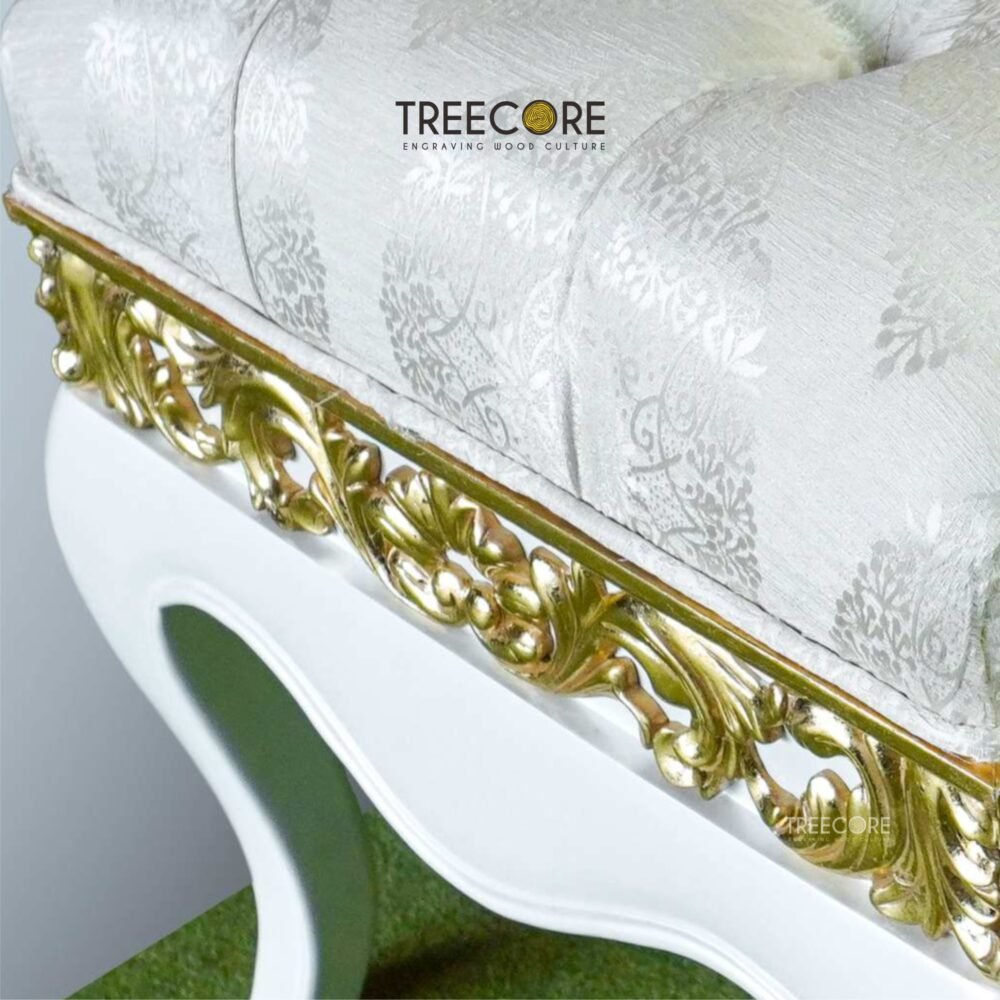 Royal Classic Bedroom Bench – Elegance & Comfort in Every Detail