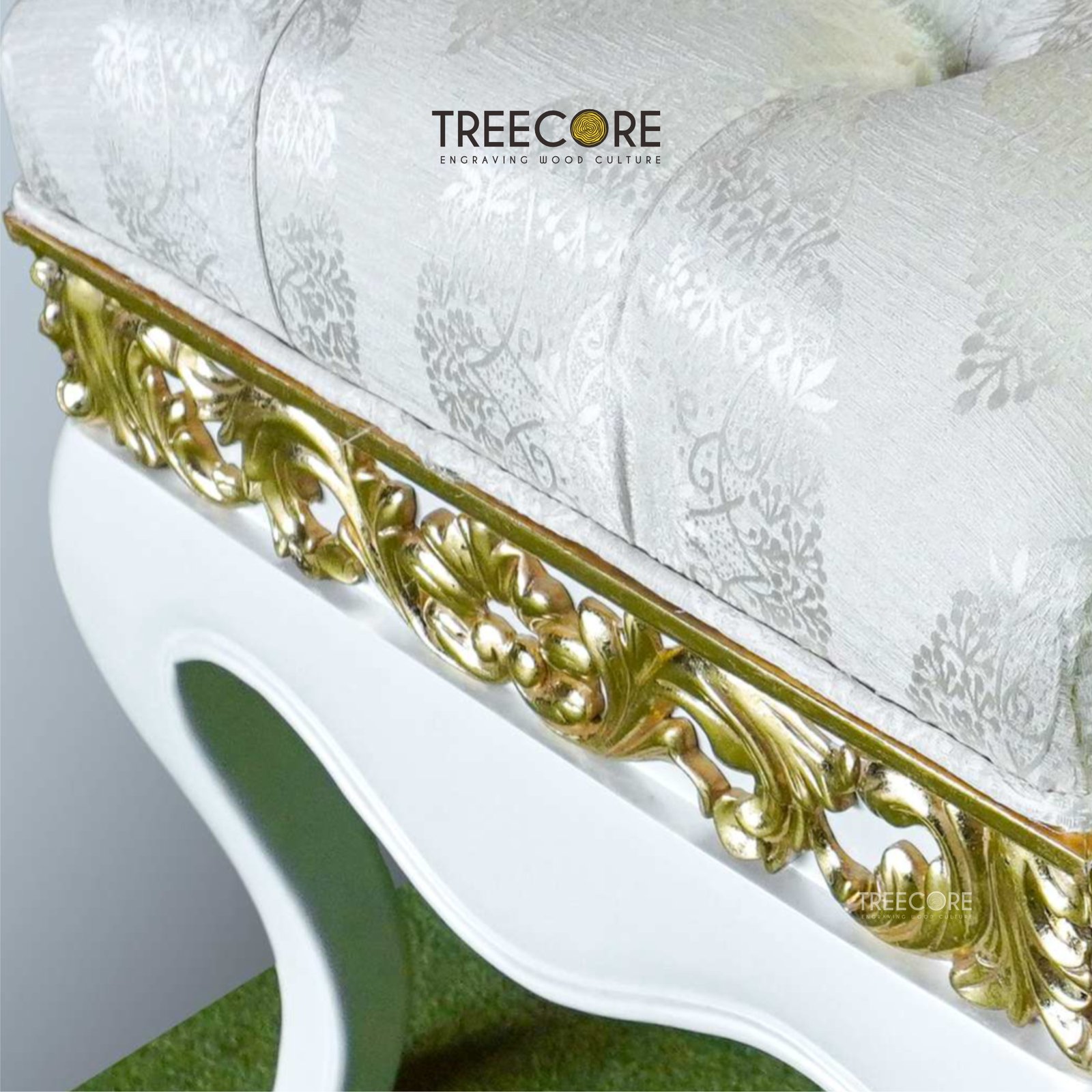 Royal Classic Bedroom Bench – Elegance & Comfort in Every Detail
