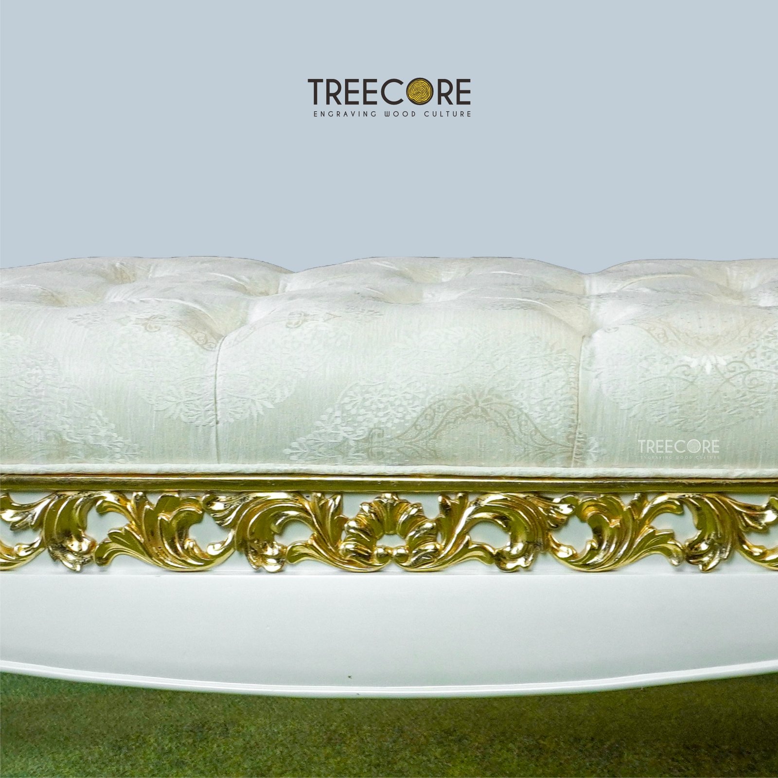 Royal Classic Bedroom Bench – Elegance & Comfort in Every Detail