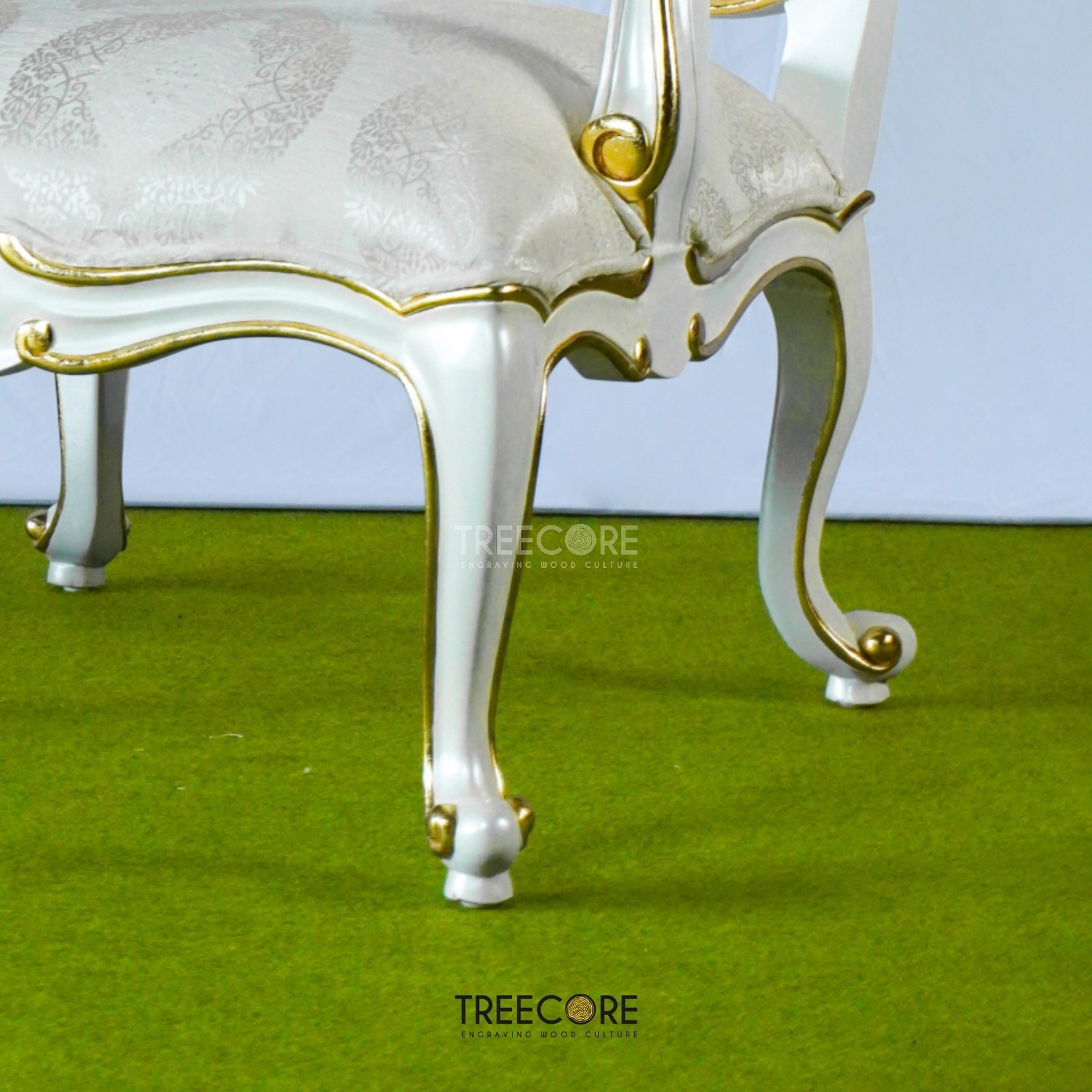 Timeless Royal Classic Chair