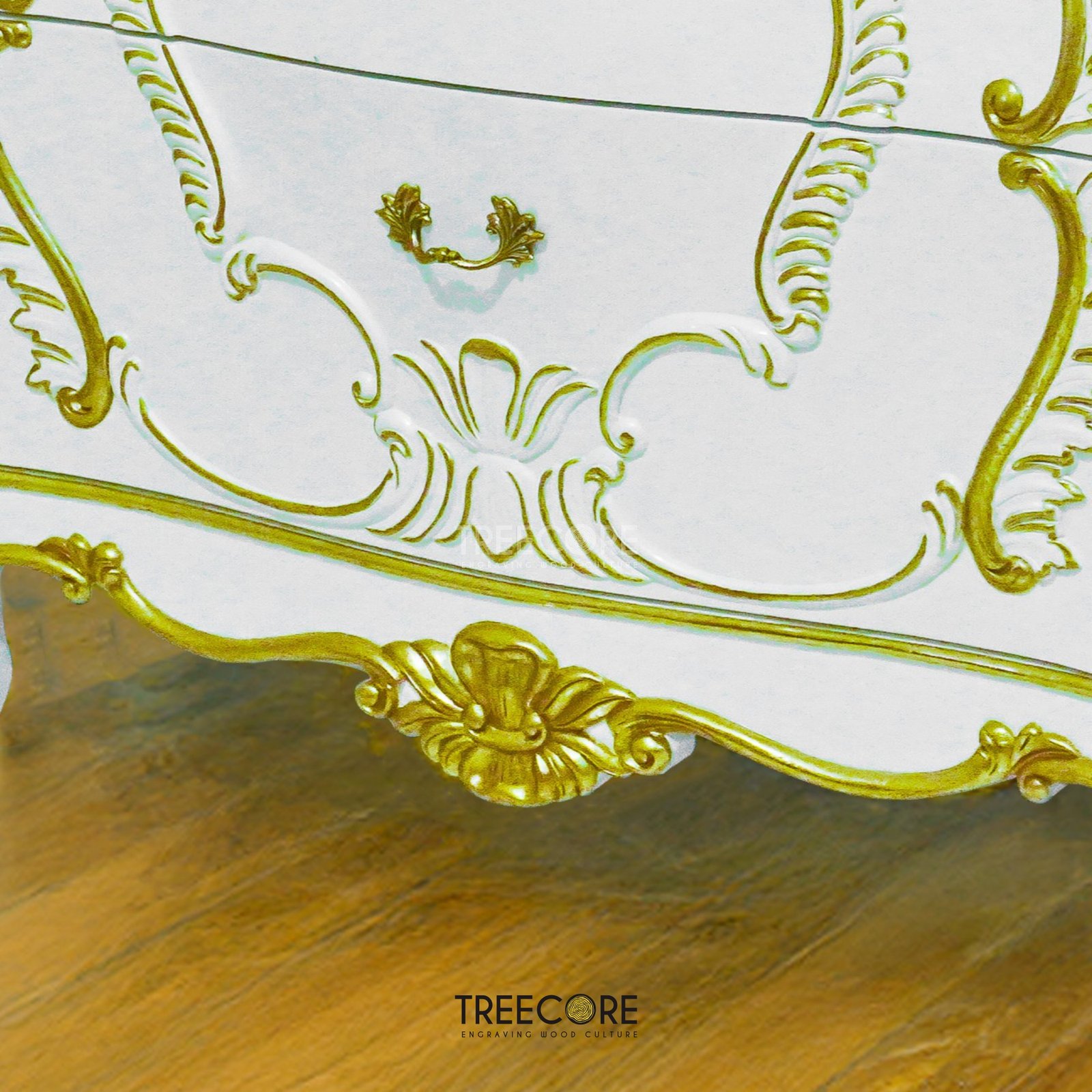 Elegant Wooden Chest of Drawers with Gold Carvings and Double Knobs