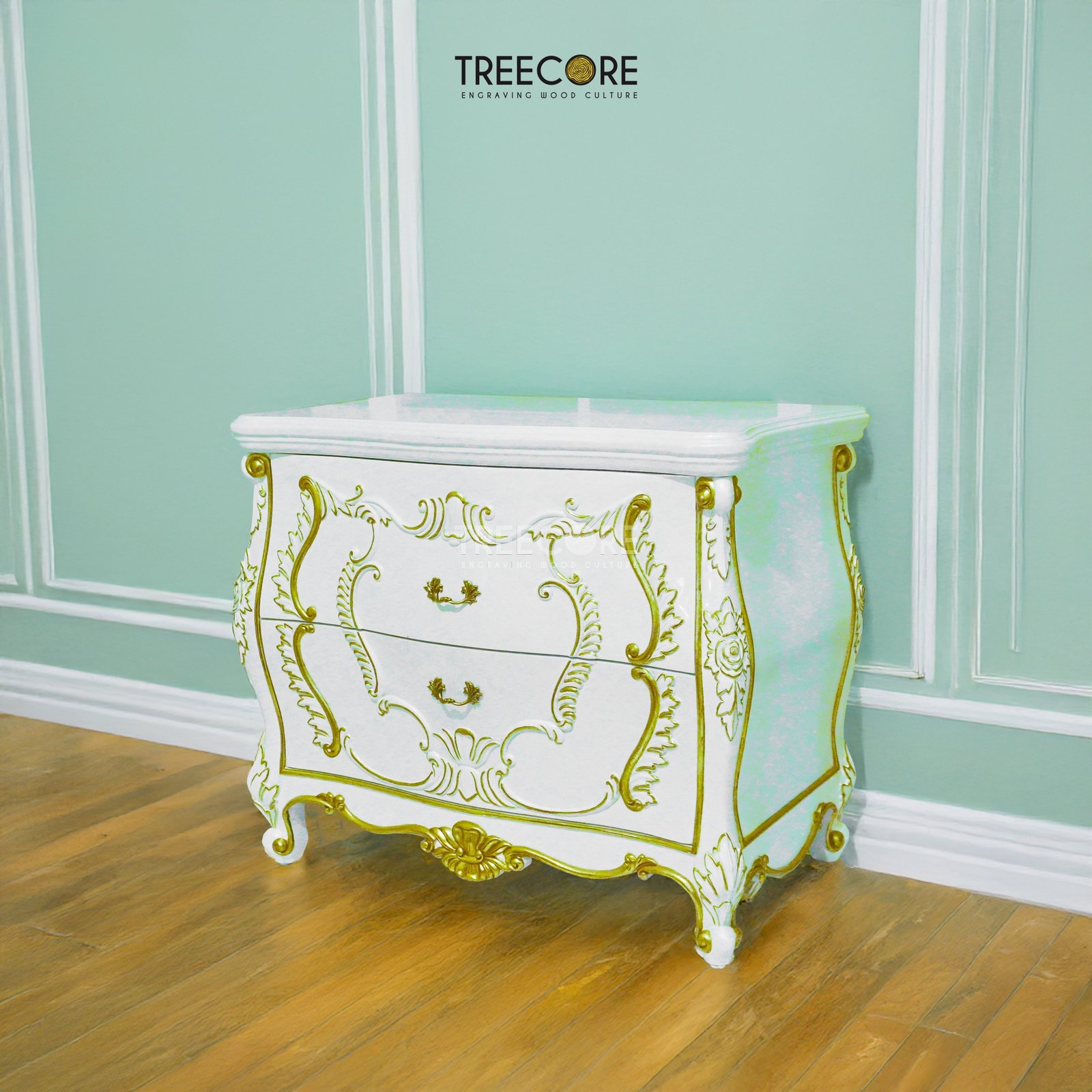 Elegant Wooden Chest of Drawers with Gold Carvings and Double Knobs