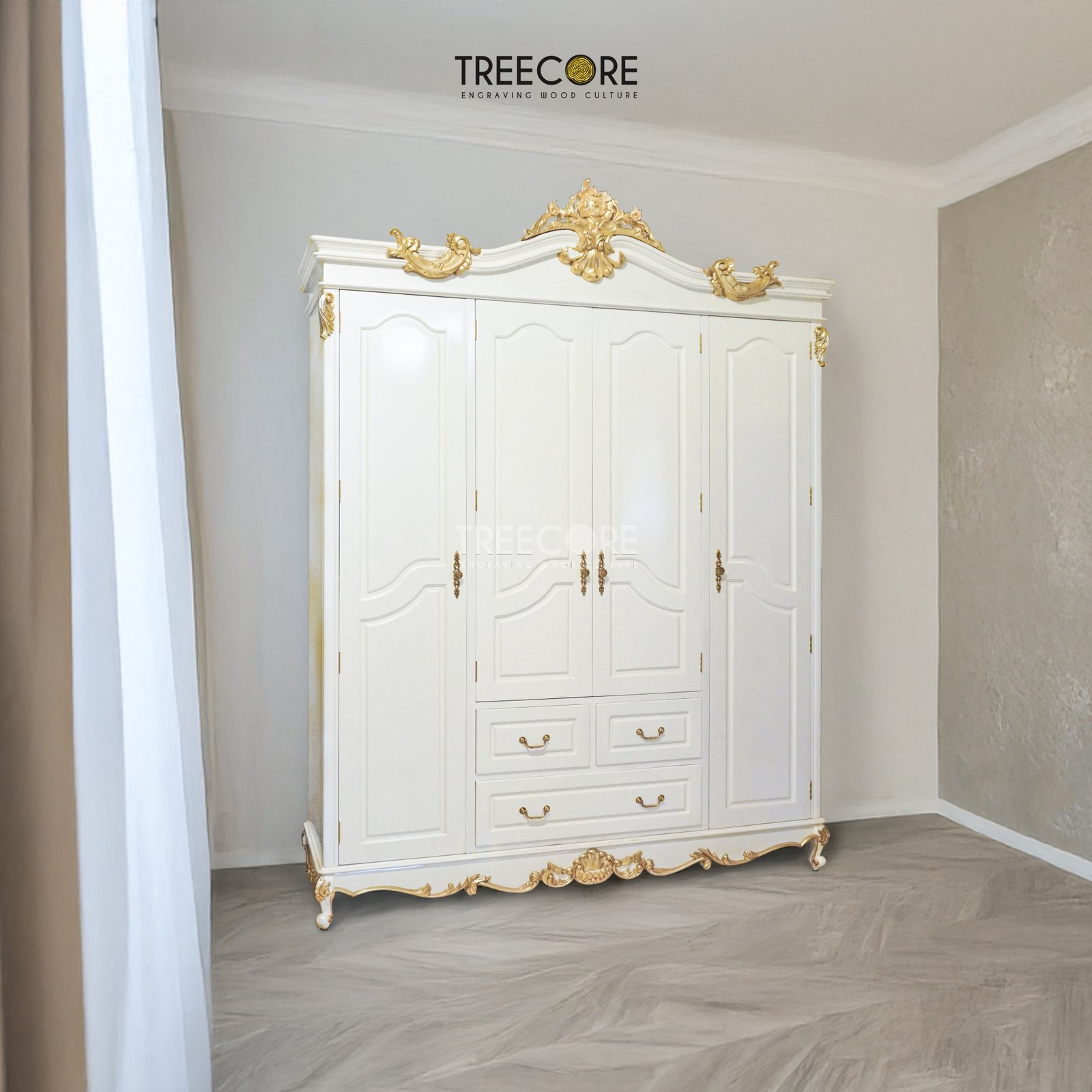 Luxurious Classic European-Style Wardrobe with Elegant Carvings and Customizable Doors