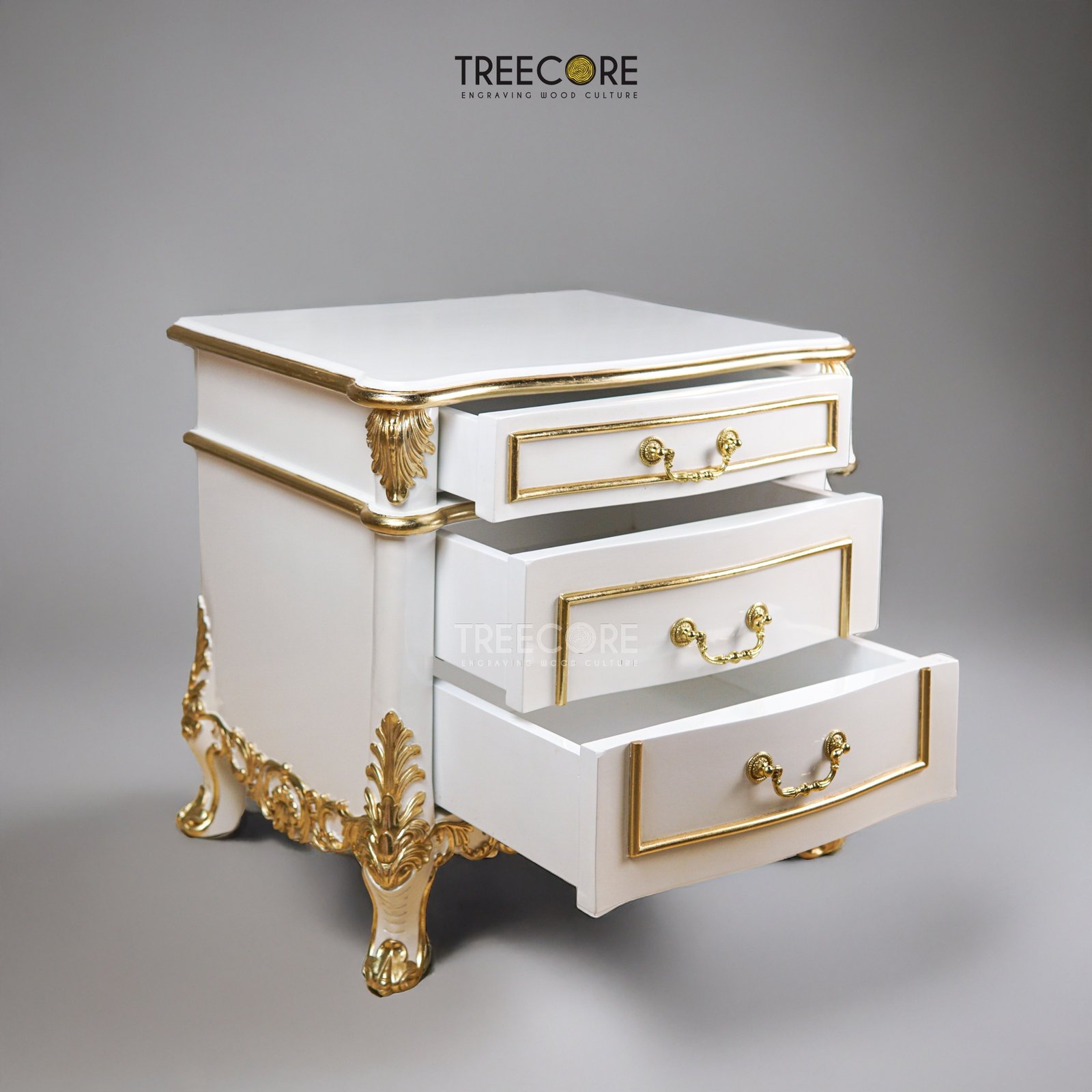 Wooden Royal Classic Nightstand – Timeless Elegance for Your Home