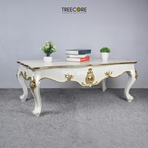 Luxury Wooden Table – Elegance in Every Detail