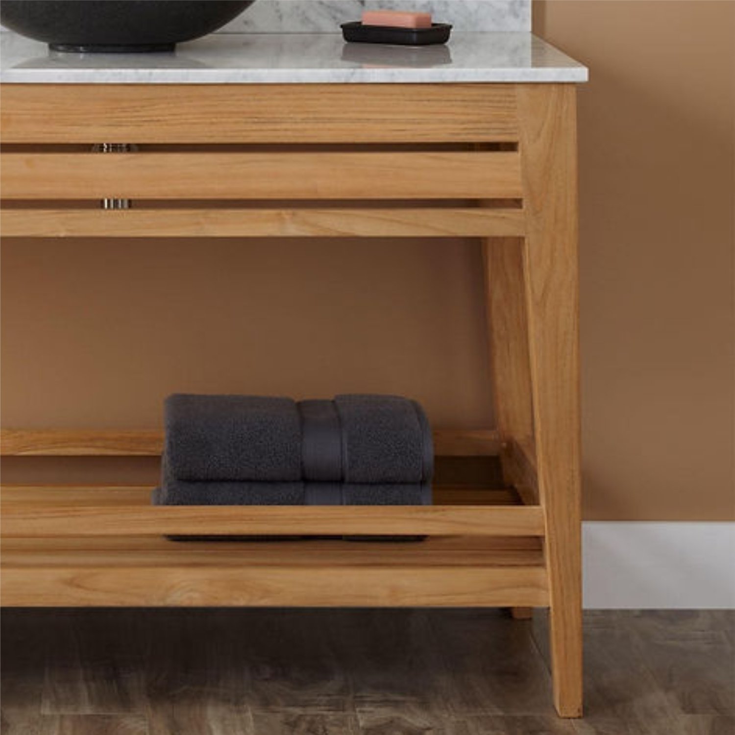 Compact Wooden Sink Vanity – Simple Elegance & Practical Storage