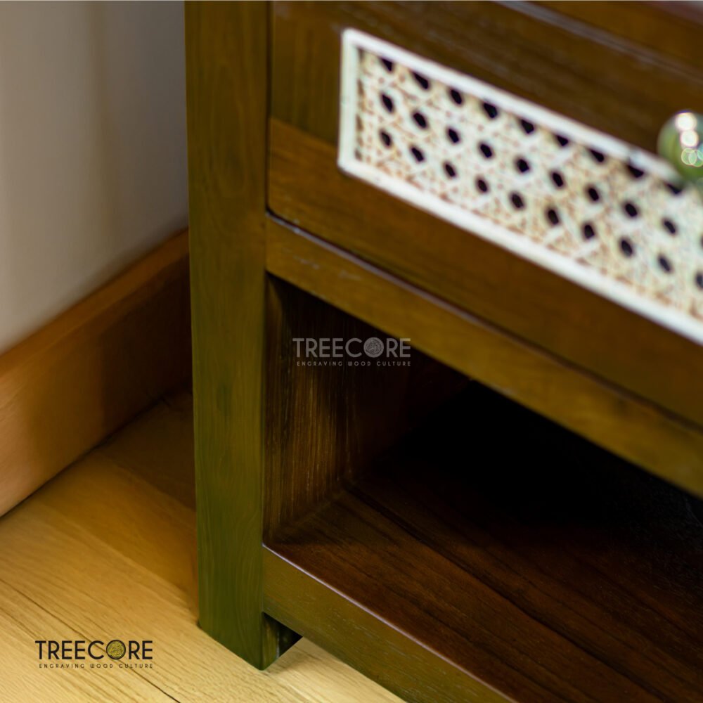 Lightweight Scandinavian Style Nightstand
